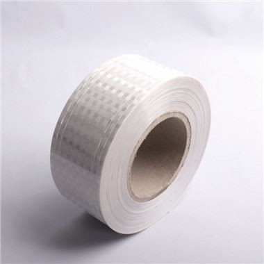 Téip Éadach Machnamhach